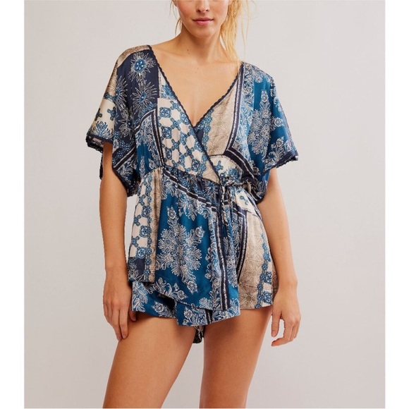 NWT FREE PEOPLE Oasis Romper /
Indigo Combo - Picture 6 of 8
